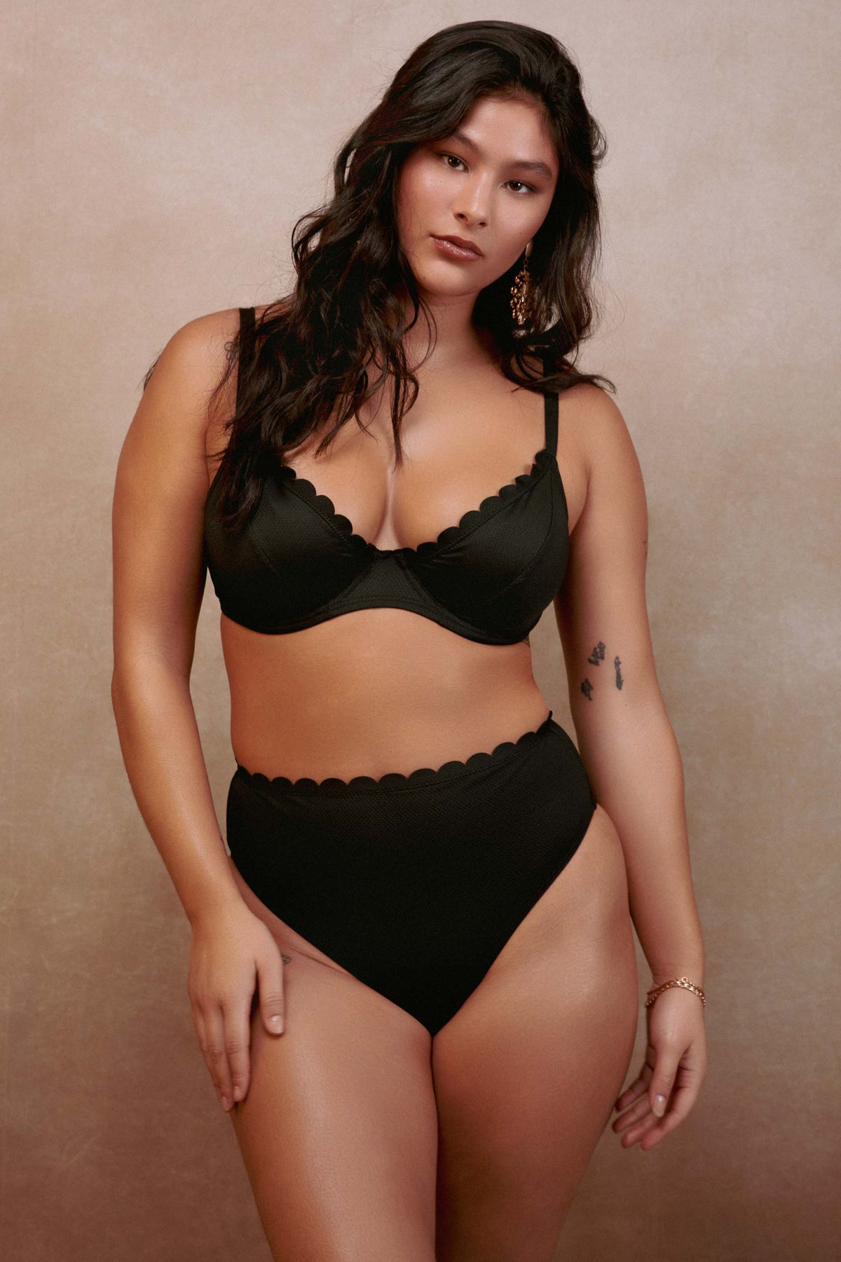 Sophia Mix & Match Black Scallop Underwire Bikini – Playful Promises