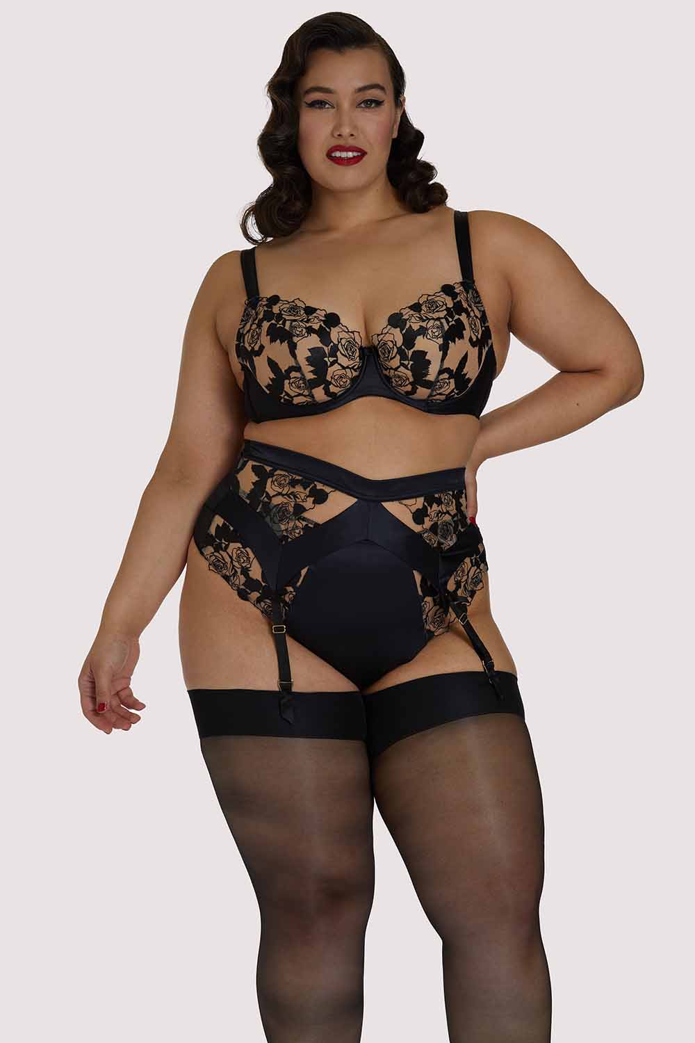 Madame X Black Suspender Belt - For Her from The Luxe Company UK